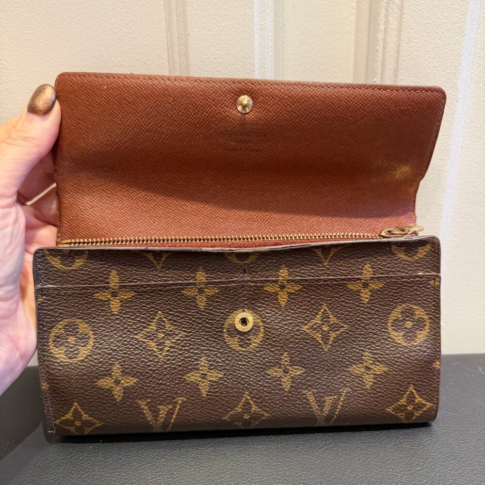 Louis Vuitton Monogram Portefeuille Sara Long Wallet Bifold COA Incl. - Picture 2 of 13